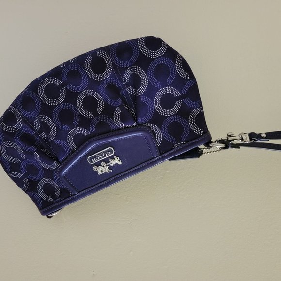Coach Clutch Bag - Picture 2 of 4